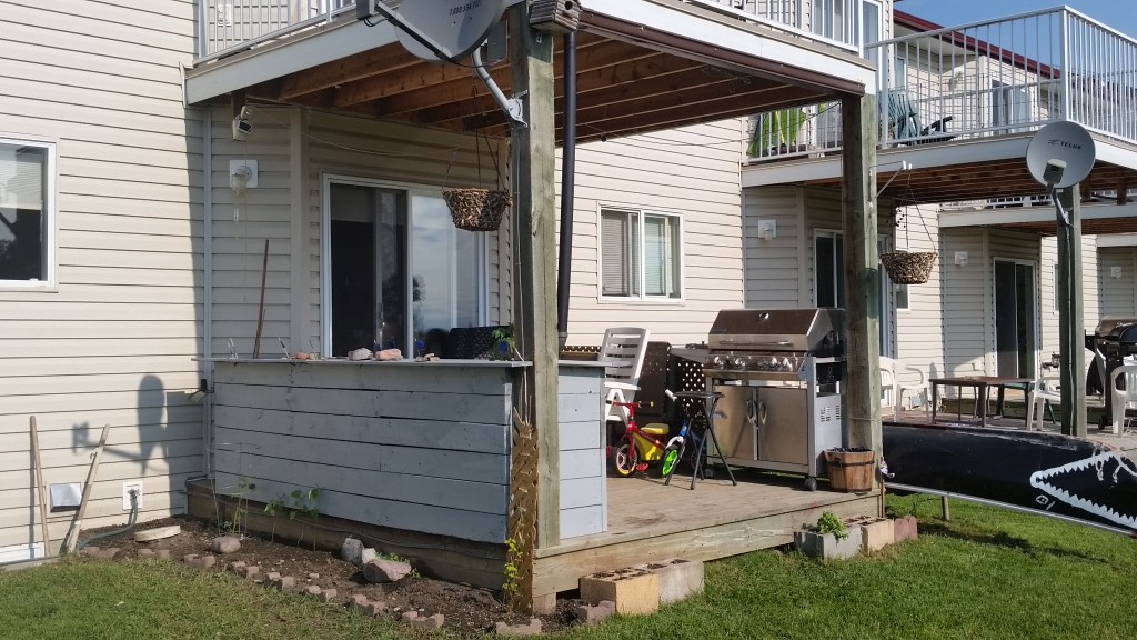 just finished front 2015 townhouse deck wicking bed